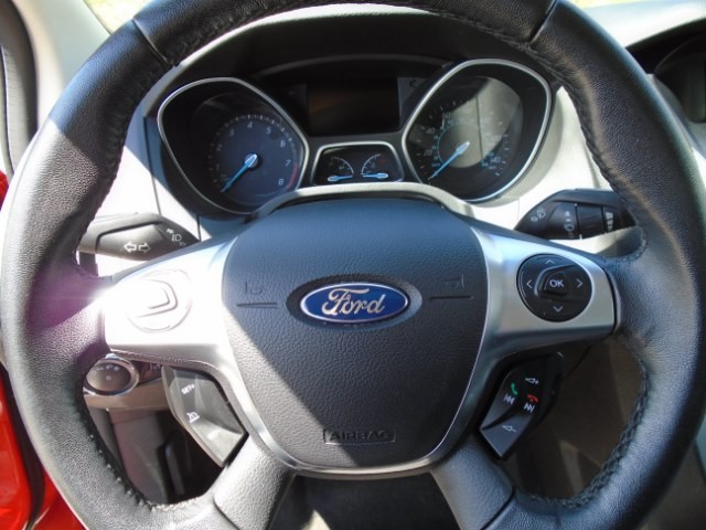 Ford Focus 2013 price $8,977
