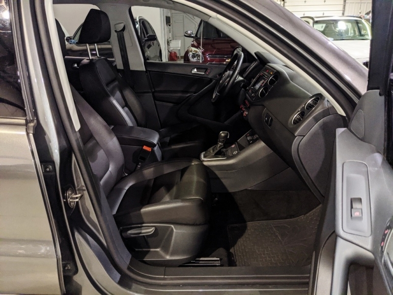Volkswagen Tiguan 2016 price $13,450