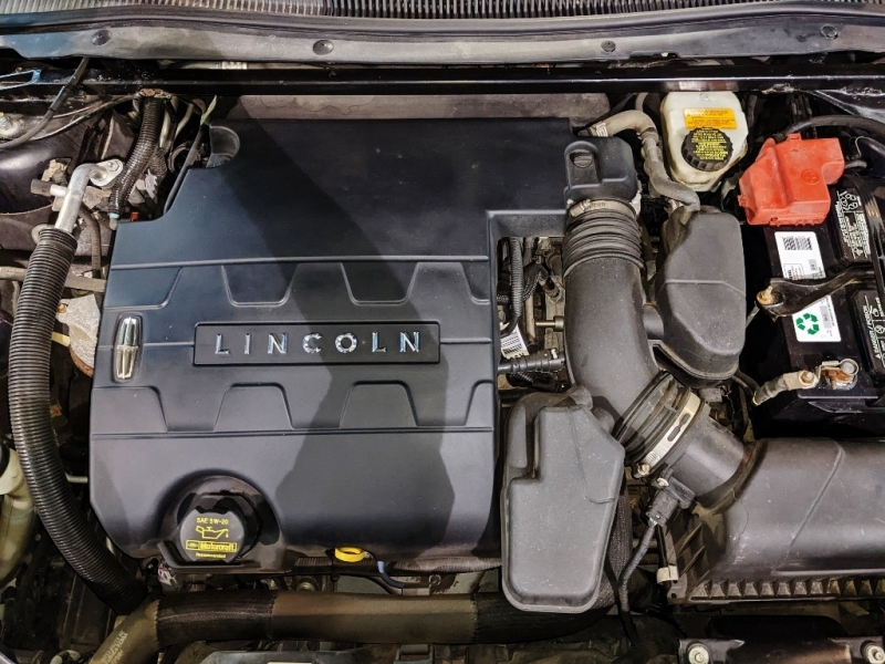 Lincoln MKS 2014 price $11,450