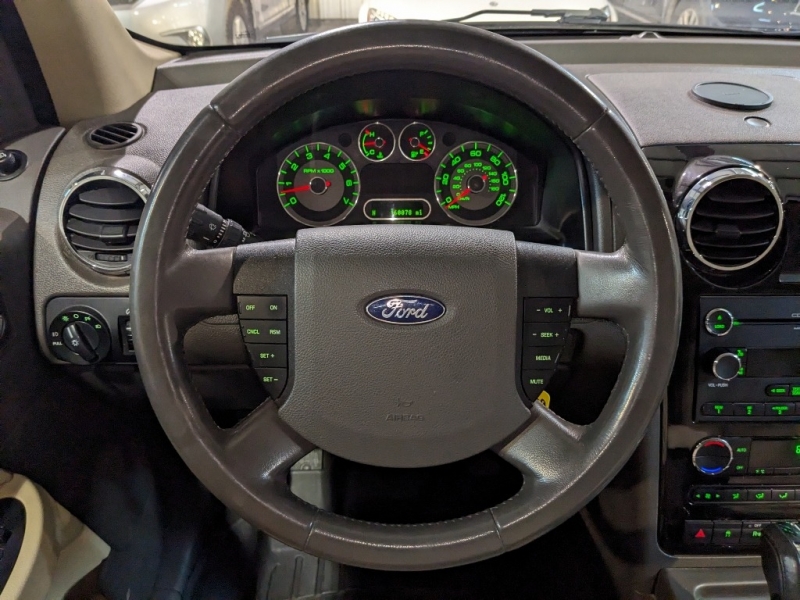Ford Taurus X 2008 price $4,950
