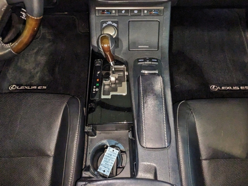 Lexus ES 350 2015 price $17,950