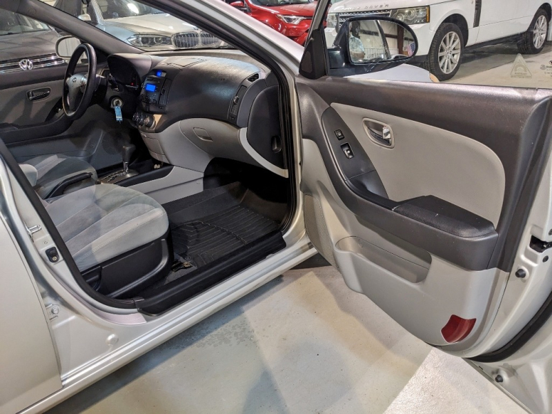 Hyundai Elantra 2010 price $5,750