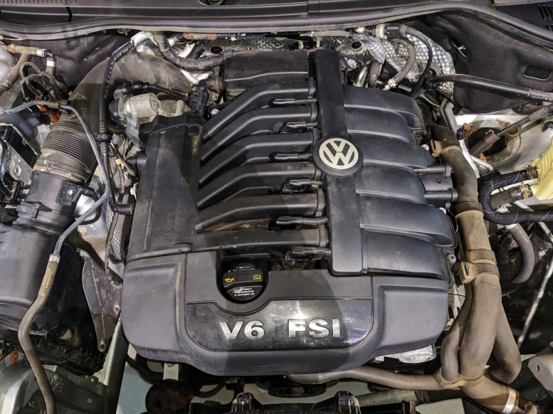 Volkswagen Touareg 2016 price $14,950