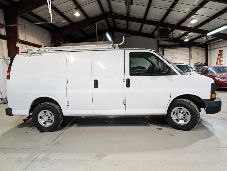 Chevrolet Express Cargo Van 2015 price $16,950