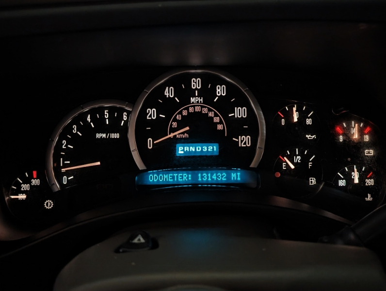 Cadillac Escalade EXT 2004 price $9,450