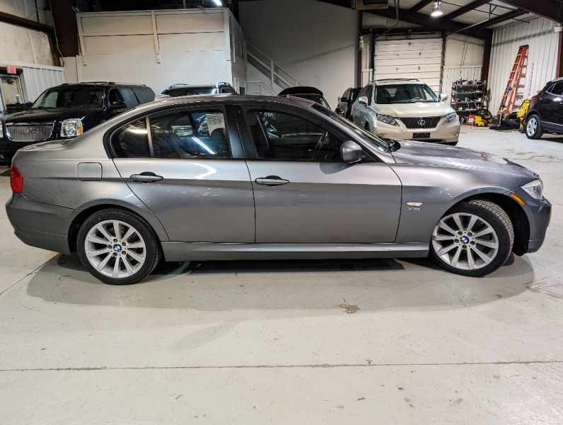 BMW 3-Series 2011 price $5,950