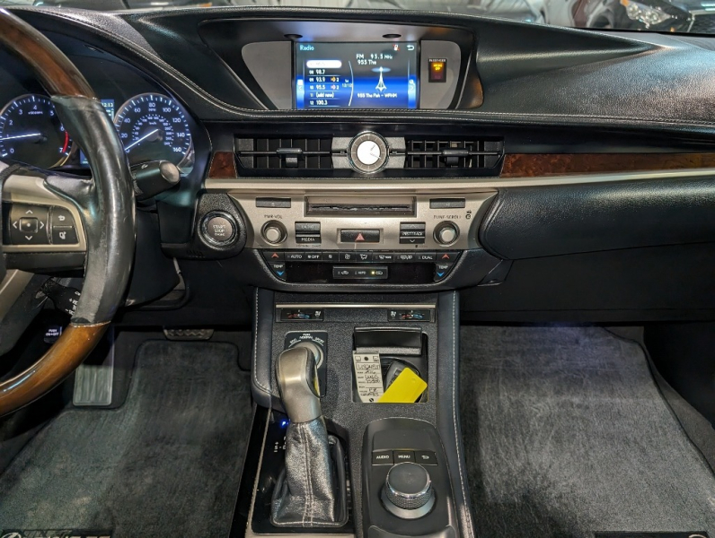 Lexus ES 350 2016 price $19,750