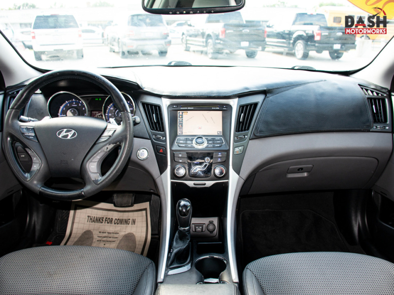 Hyundai Sonata SE Navigation Sunroof Alloys Auto 2011 price $7,995