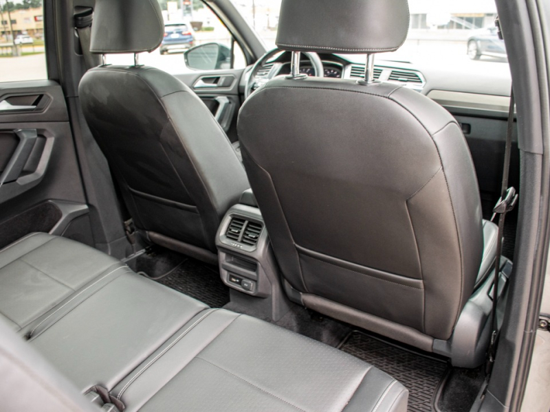 Volkswagen Tiguan SEL R-Line Navigation Panoramic Leather Cam 2019 price $18,995