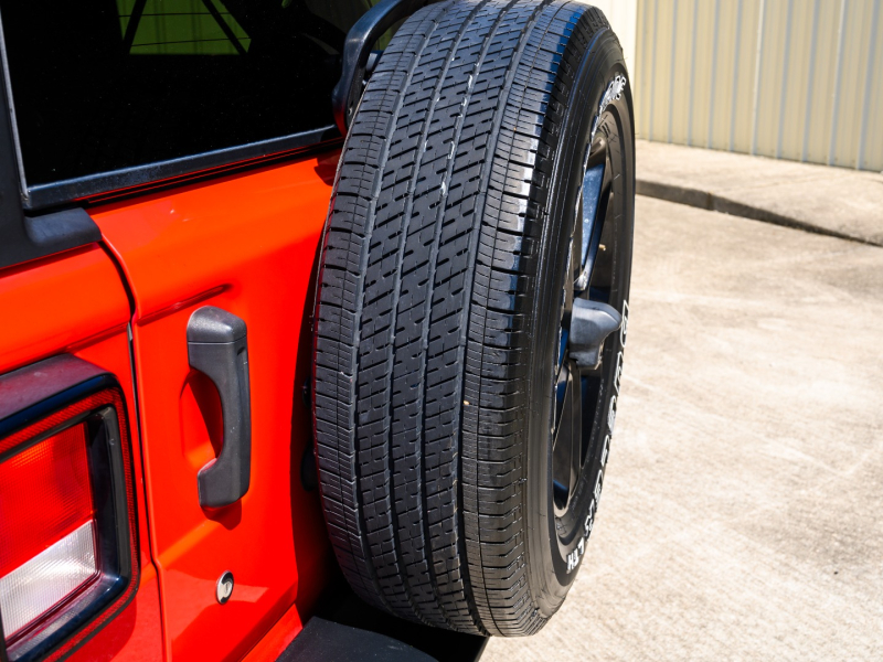 Jeep Wrangler Unlimited Altitude 4WD V6 Hardtop Alpine  2020 price $23,500