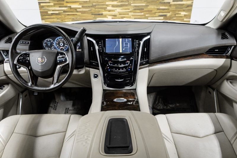 Cadillac Escalade 2015 price $26,991