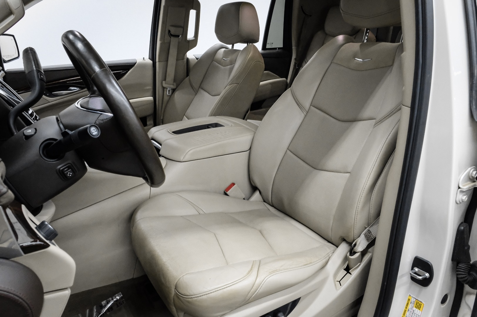 2015 Cadillac Escalade 2WD 4dr Luxury 29