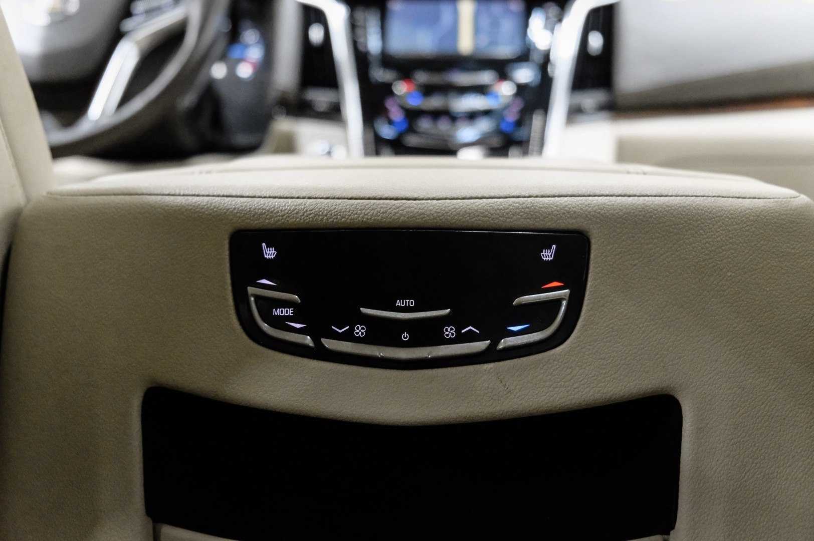 2015 Cadillac Escalade 2WD 4dr Luxury 35