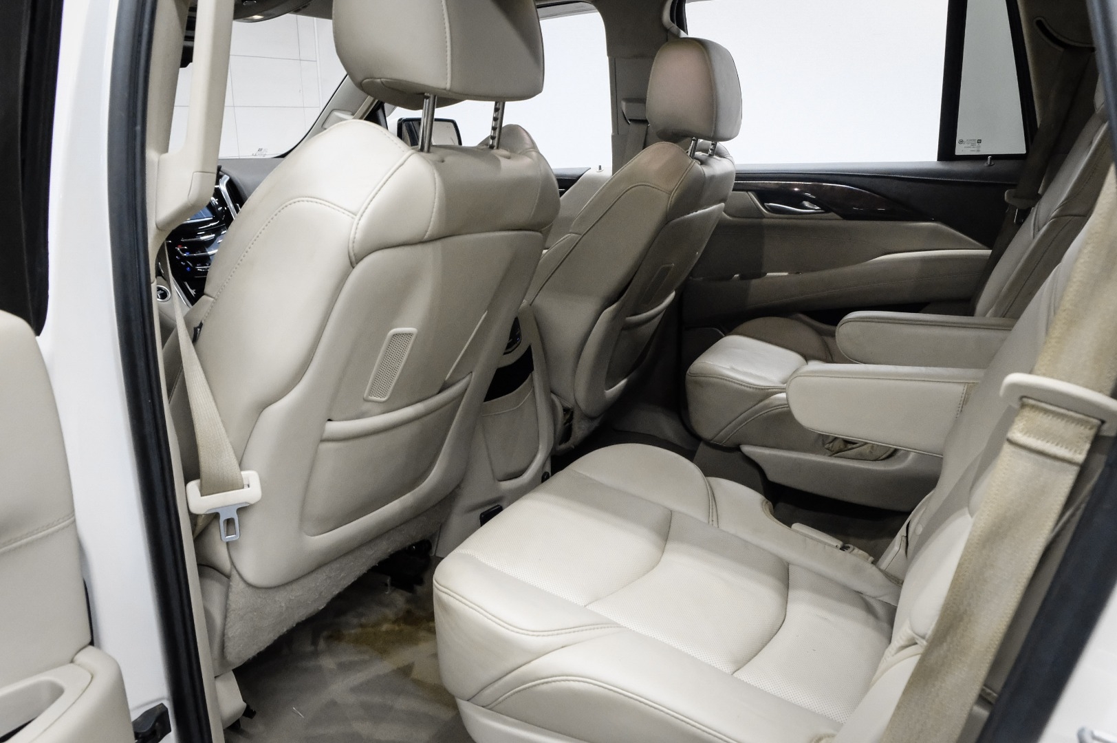 2015 Cadillac Escalade 2WD 4dr Luxury 36