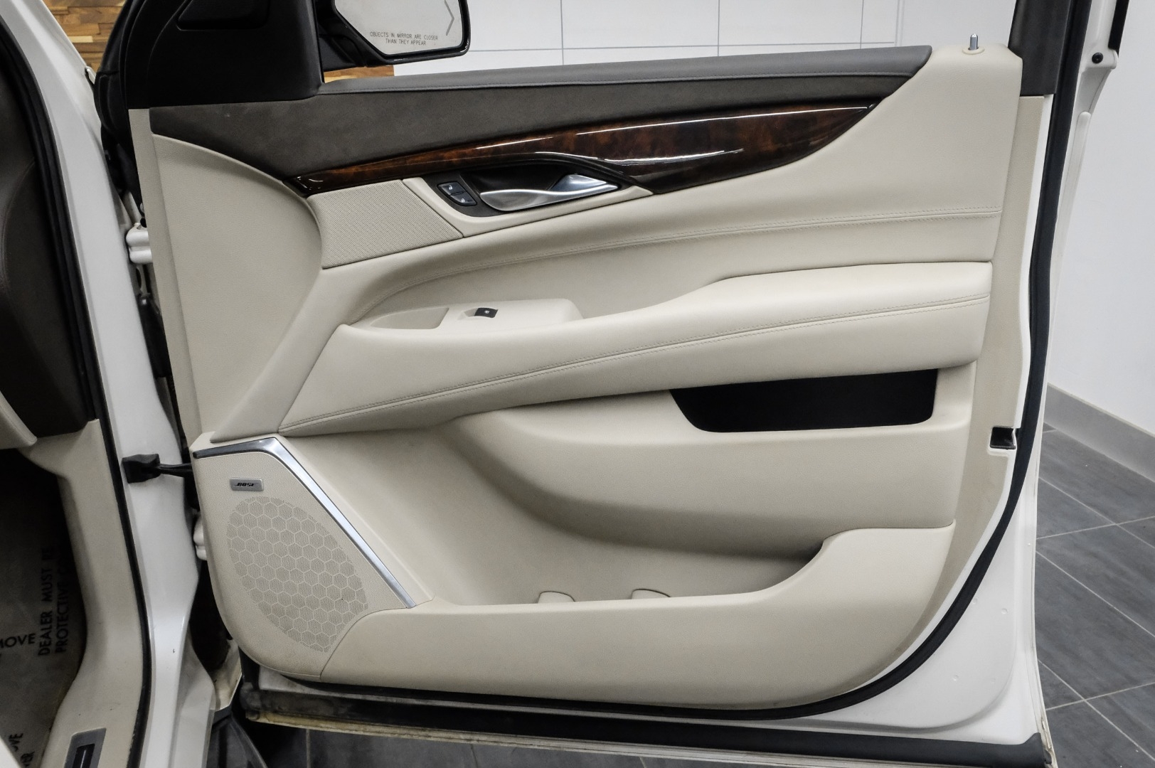 2015 Cadillac Escalade 2WD 4dr Luxury 41