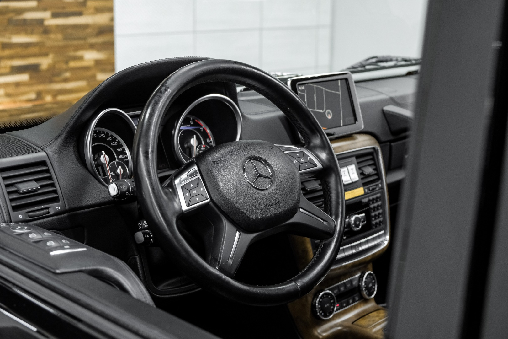 2014 Mercedes-Benz G-Class 4MATIC 4dr G63 AMG 16