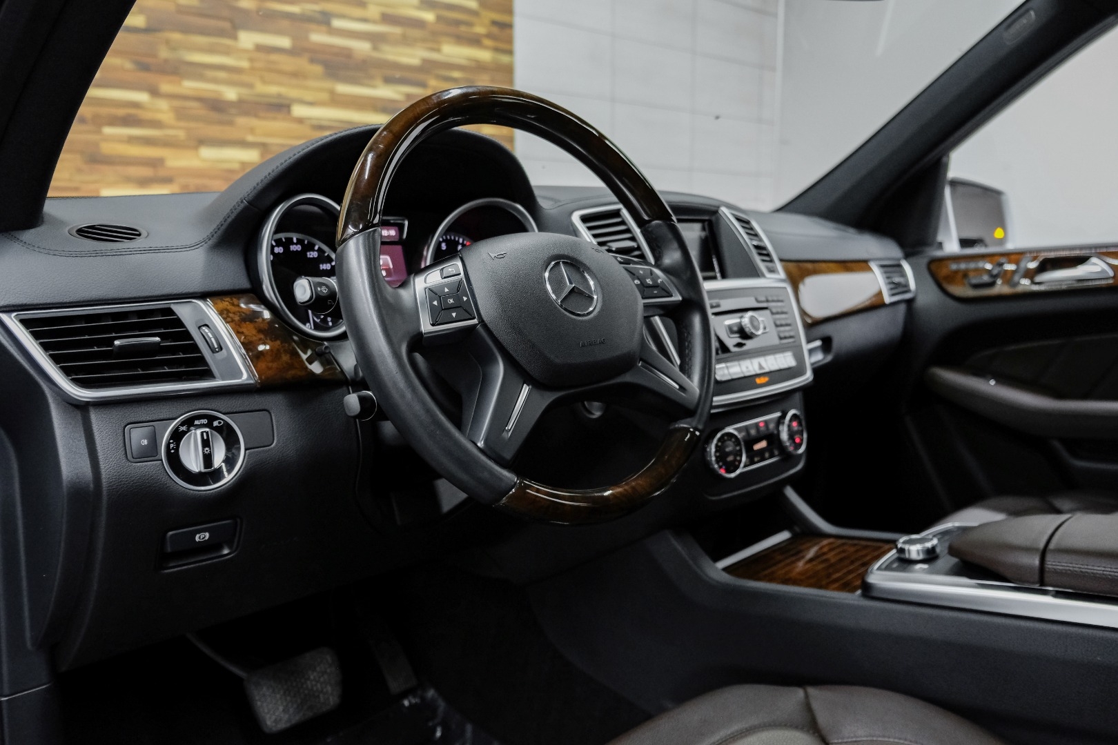 2016 Mercedes-Benz GL 4MATIC 4dr GL450 11