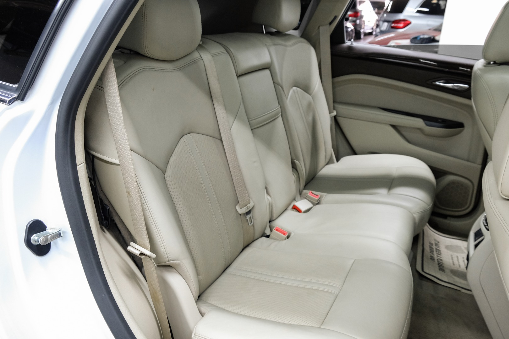 2016 Cadillac SRX FWD 4dr Premium Collection 27
