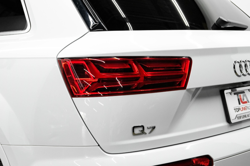 Audi Q7 2019 price $27,992