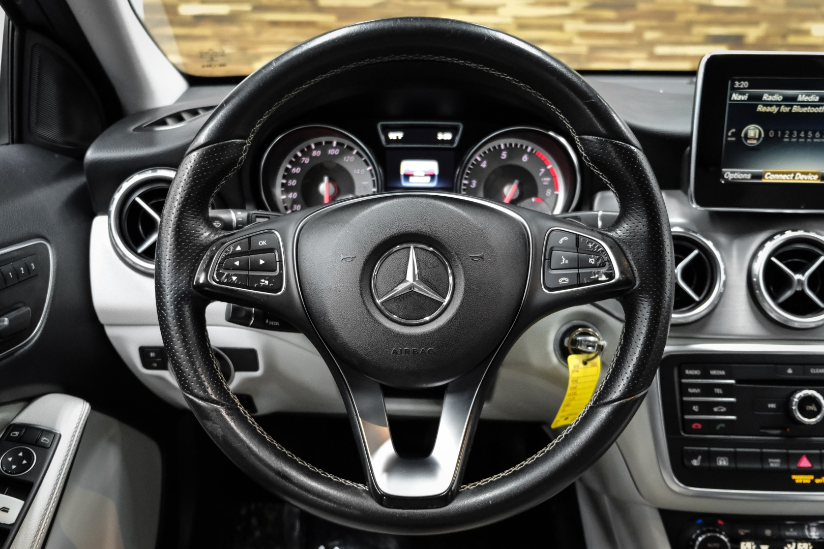 2016 Mercedes-Benz GLA 4MATIC 4dr GLA 250 14