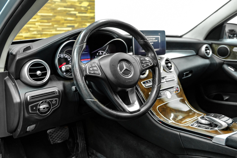 Mercedes-Benz C-Class 2016 price $15,991