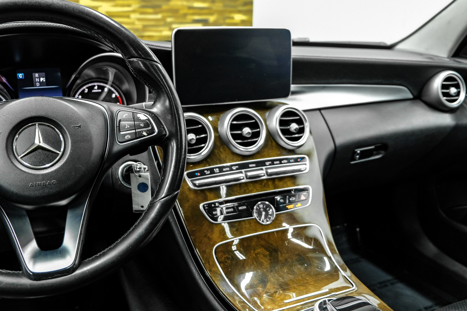 2016 Mercedes-Benz C-Class 4dr Sdn C 300 Luxury 4MATIC 20