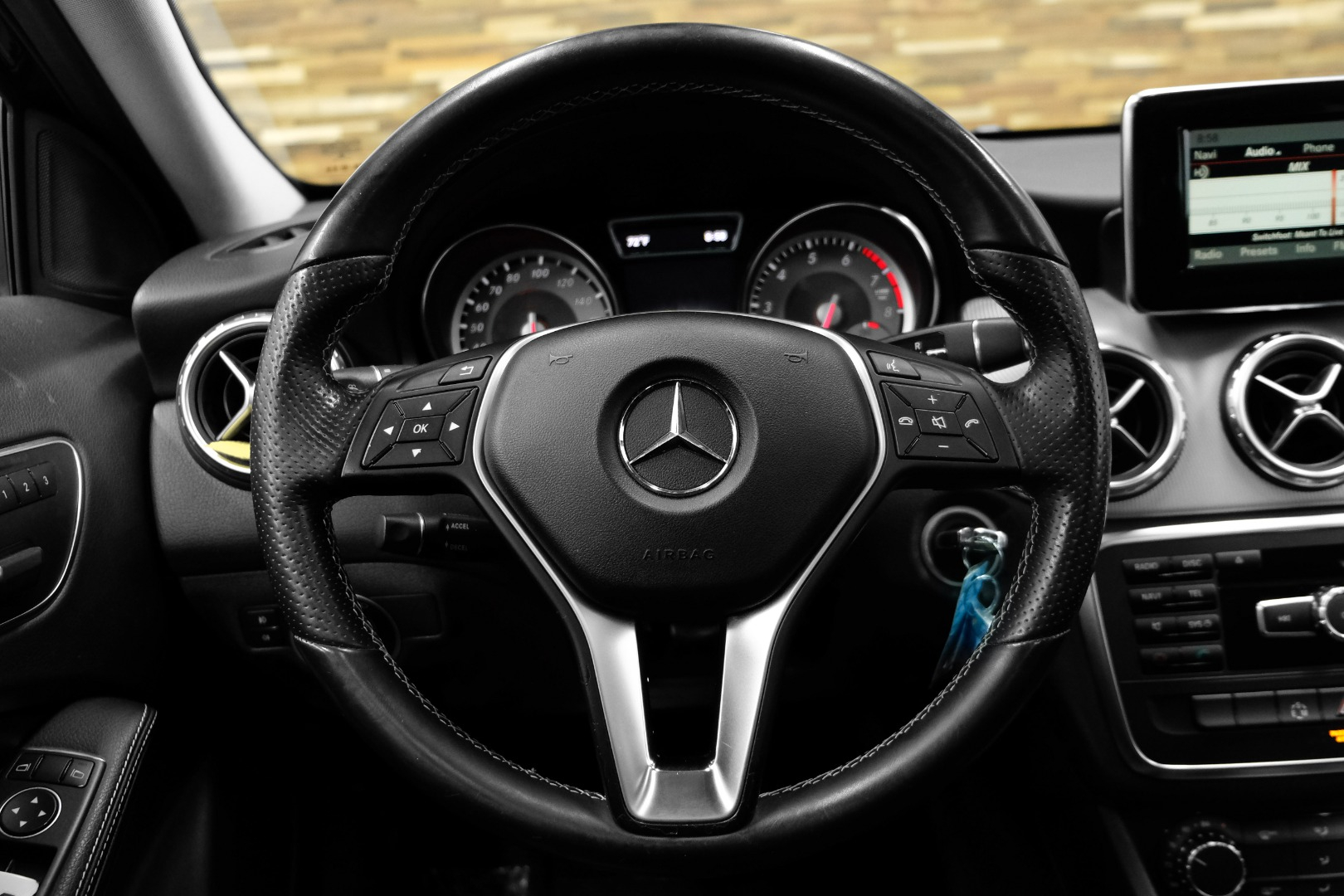 2015 Mercedes-Benz GLA-Class FWD 4dr GLA250 12