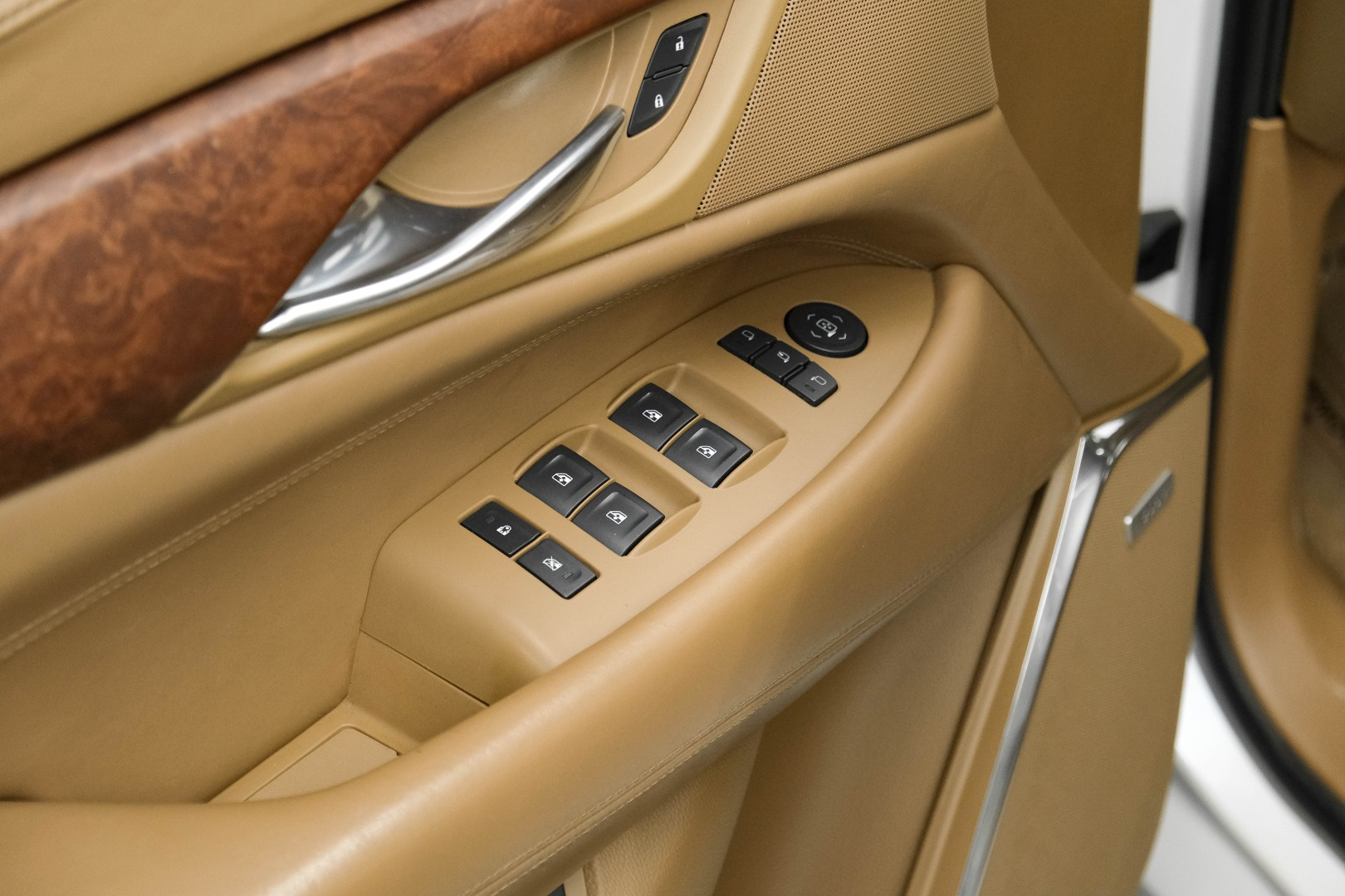 2016 Cadillac Escalade 4WD 4dr Platinum 44