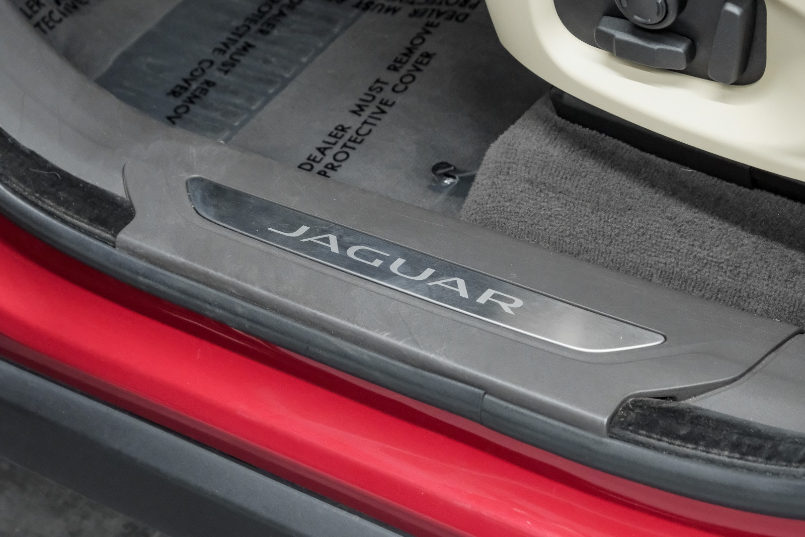 2017 Jaguar F-PACE 20d Prestige AWD 41