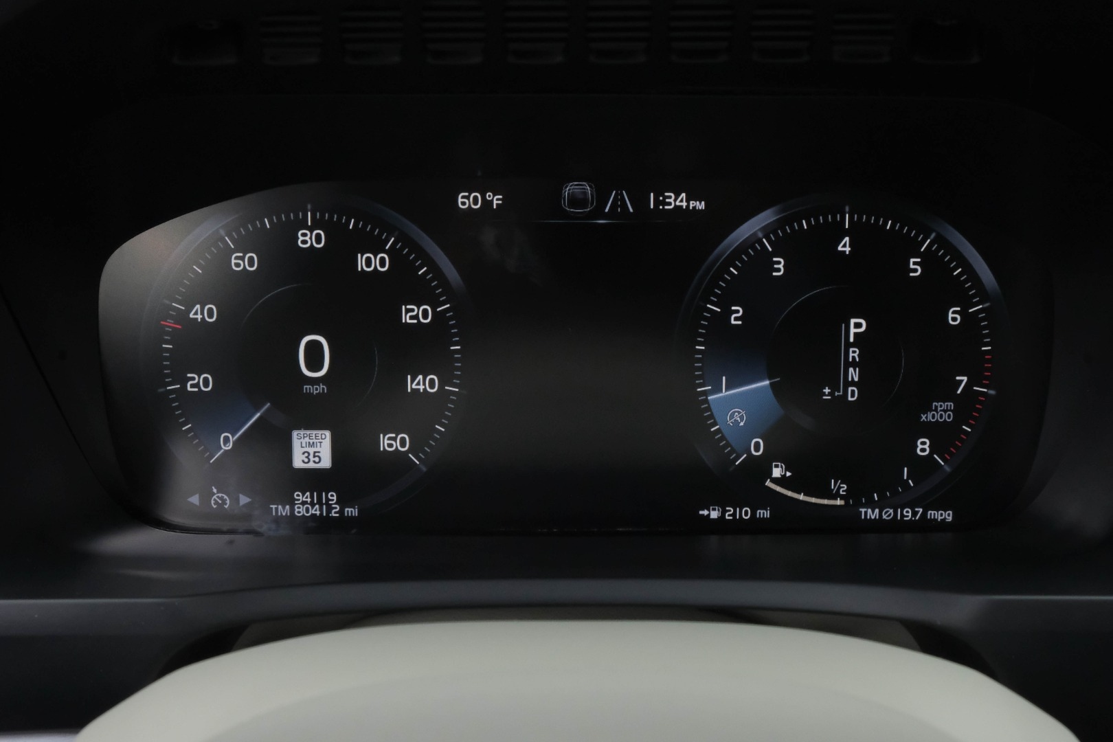 2016 Volvo XC90 AWD 4dr T5 Momentum 19