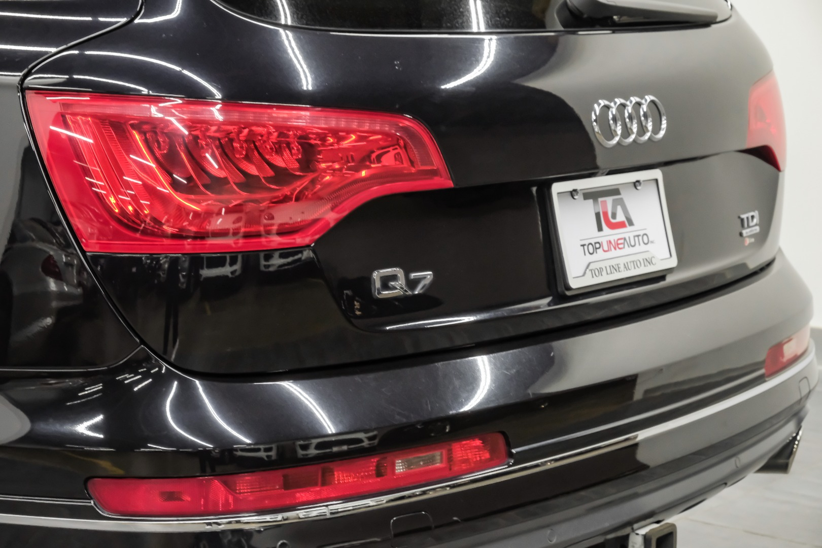 2014 Audi Q7 quattro 4dr 3.0L TDI Prestige 30