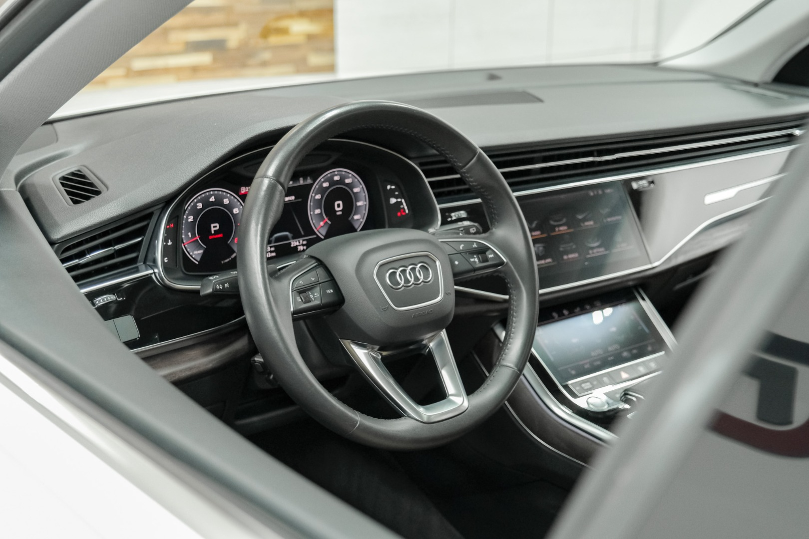 2019 Audi Q8 Premium 55 TFSI quattro 18