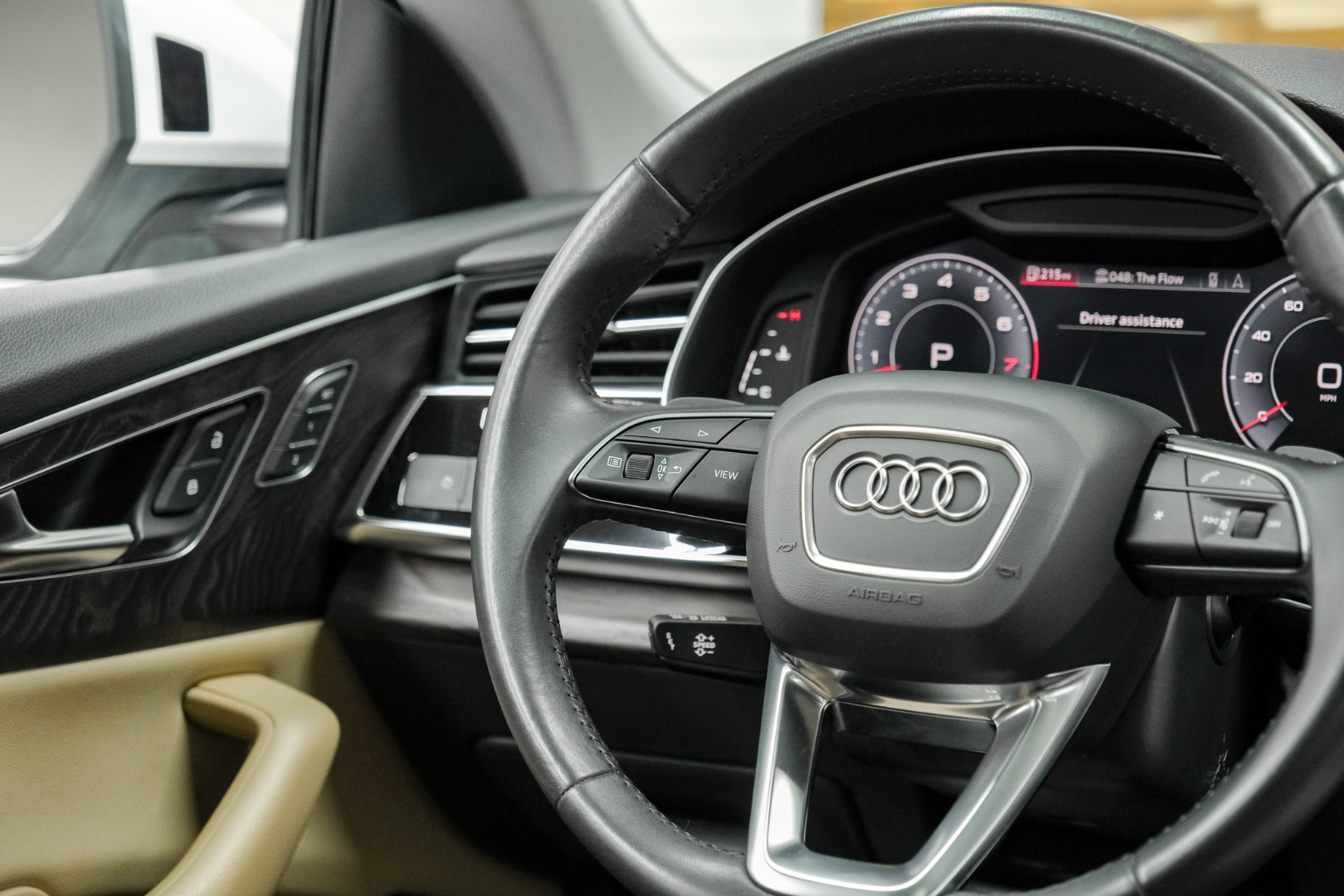 2019 Audi Q8 Premium 55 TFSI quattro 19