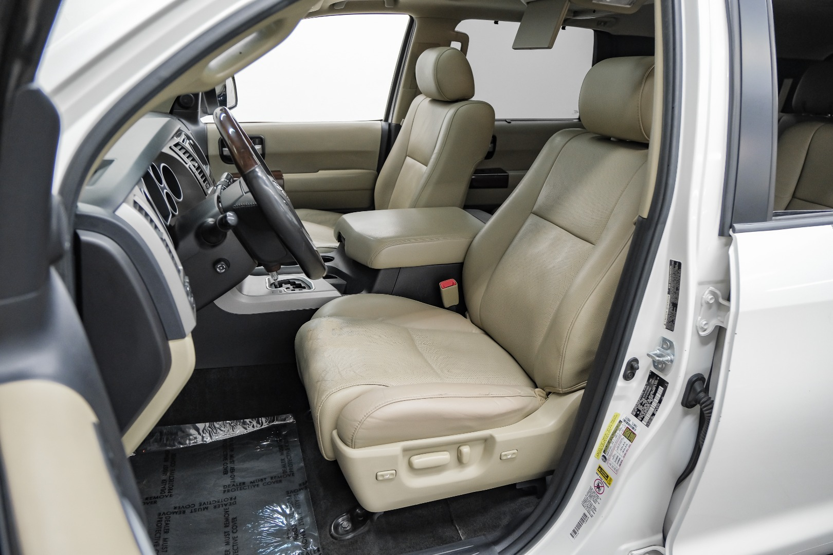 2016 Toyota Sequoia RWD 5.7L Platinum 4
