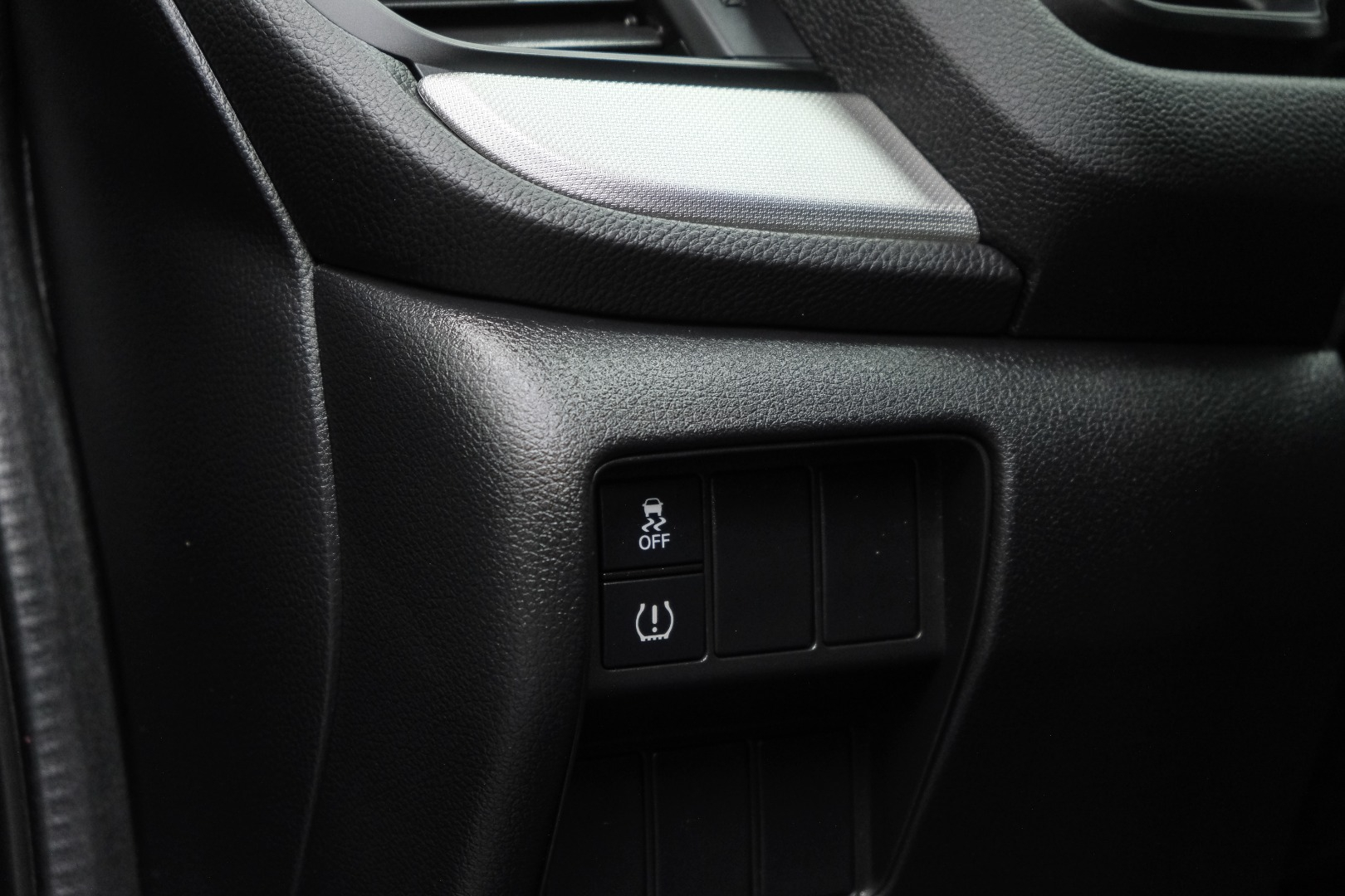 2019 Honda CR-V LX AWD 26