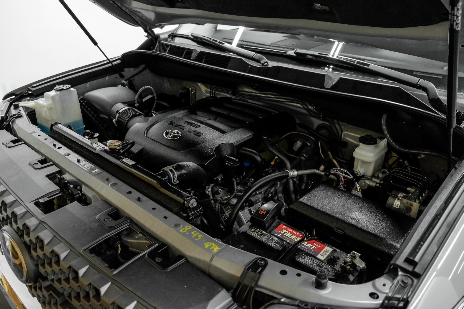 2020 Toyota Tundra 4WD SR5 CrewMax 5.5 Bed 5.7L 48