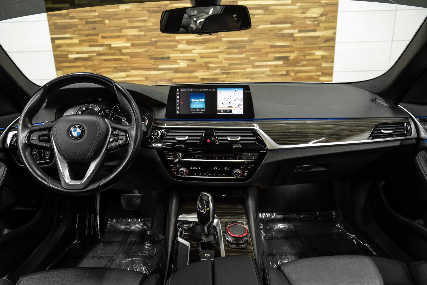 2017 BMW 5-Series 530i Sedan 17