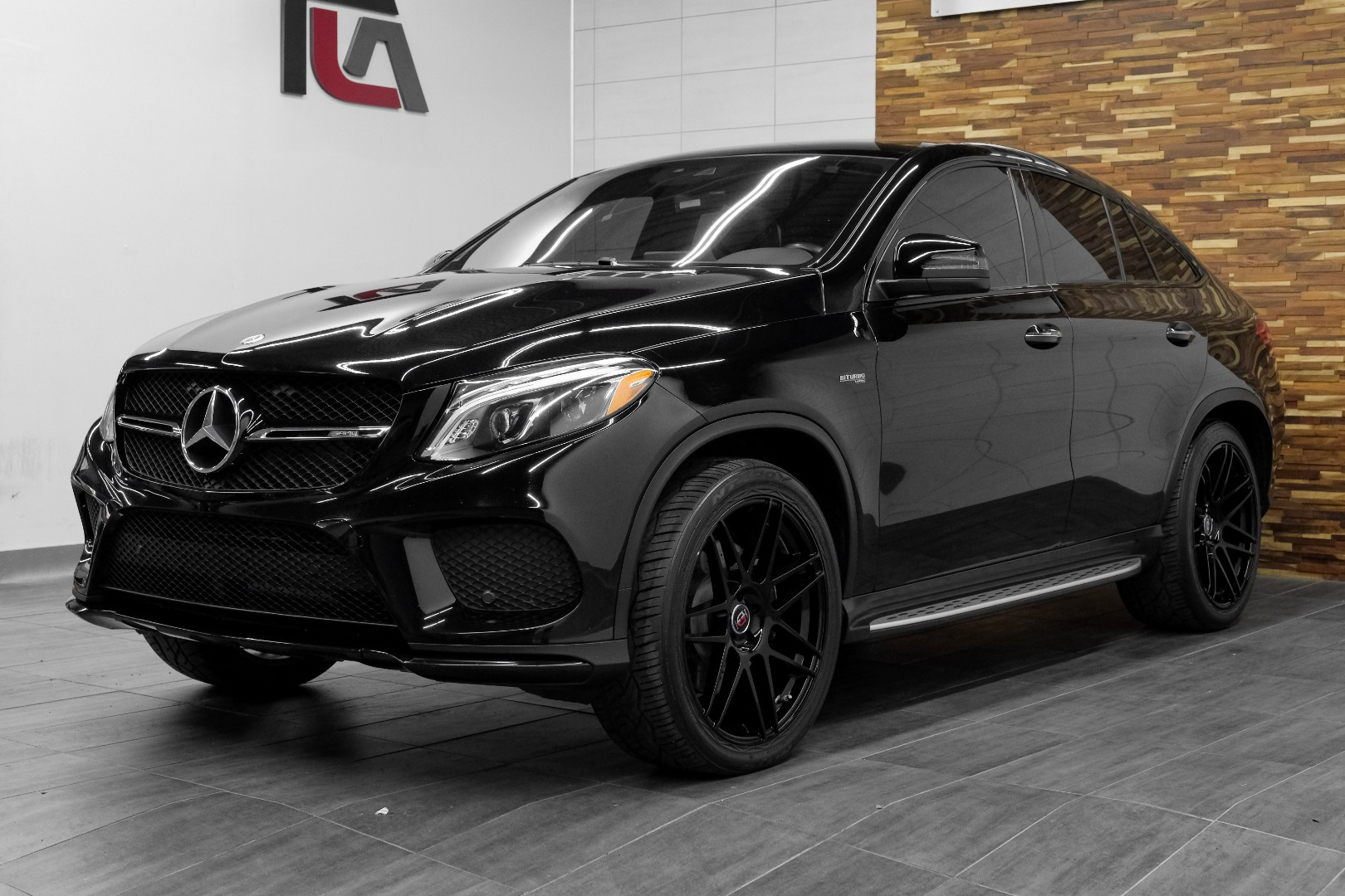 2019 Mercedes-Benz GLE AMG GLE 43 4MATIC Coupe 10