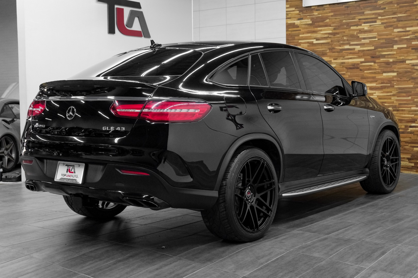 2019 Mercedes-Benz GLE AMG GLE 43 4MATIC Coupe 11