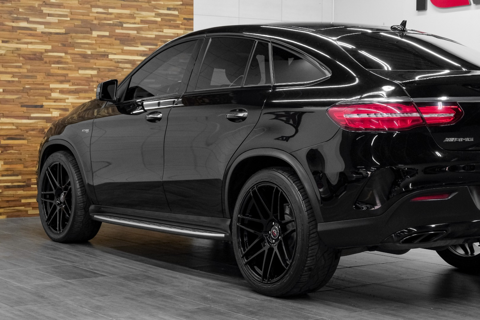 2019 Mercedes-Benz GLE AMG GLE 43 4MATIC Coupe 14