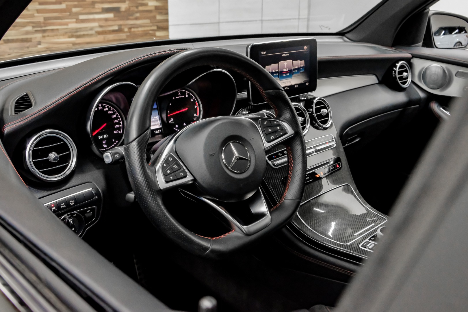 2019 Mercedes-Benz GLC AMG GLC 43 4MATIC SUV 17