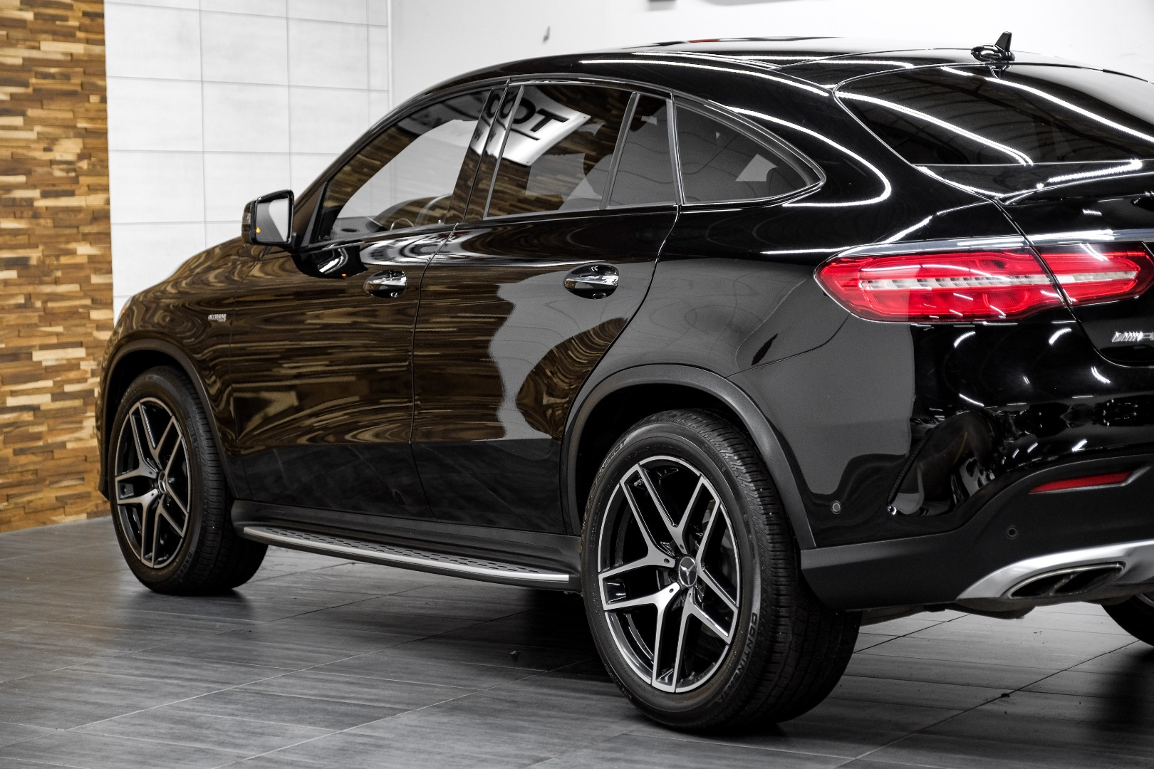 2017 Mercedes-Benz GLE AMG GLE 43 4MATIC Coupe 14