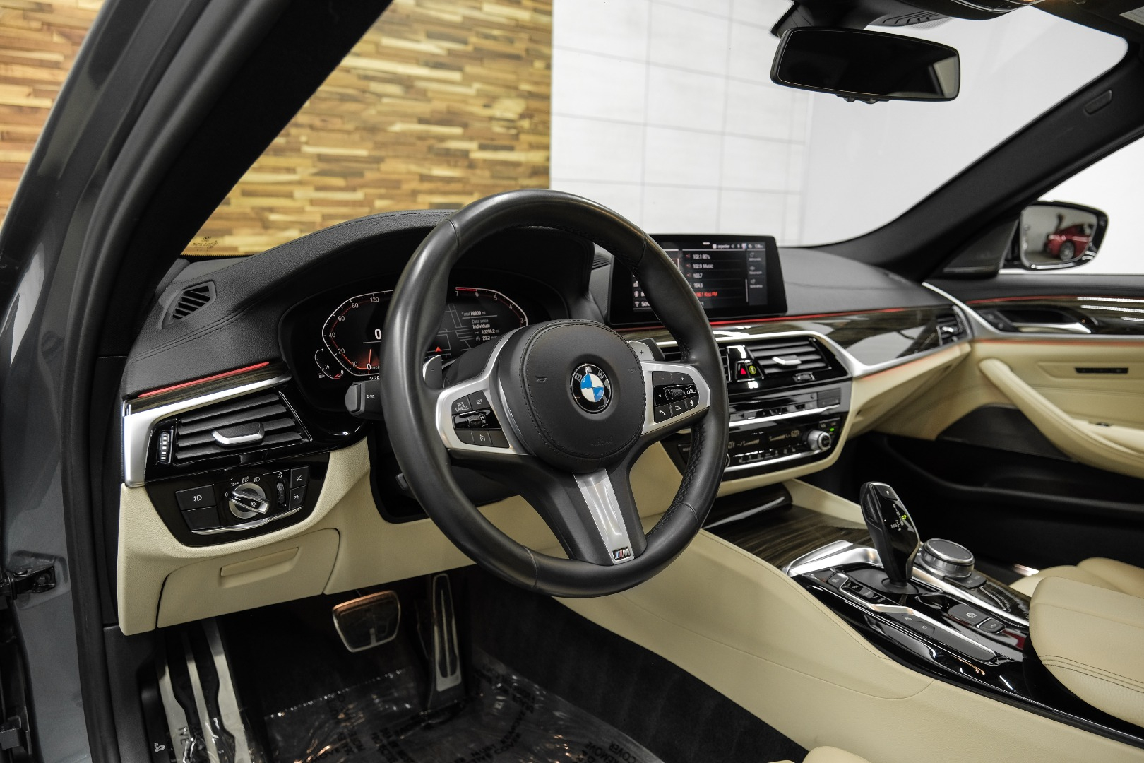 2020 BMW 5-Series 530i Sedan 3