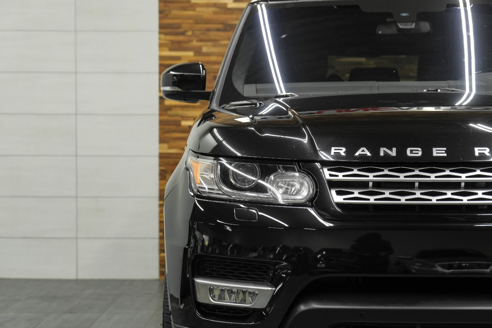 2016 Land Rover Range Rover Sport 4WD 4dr V8 Dynamic 45