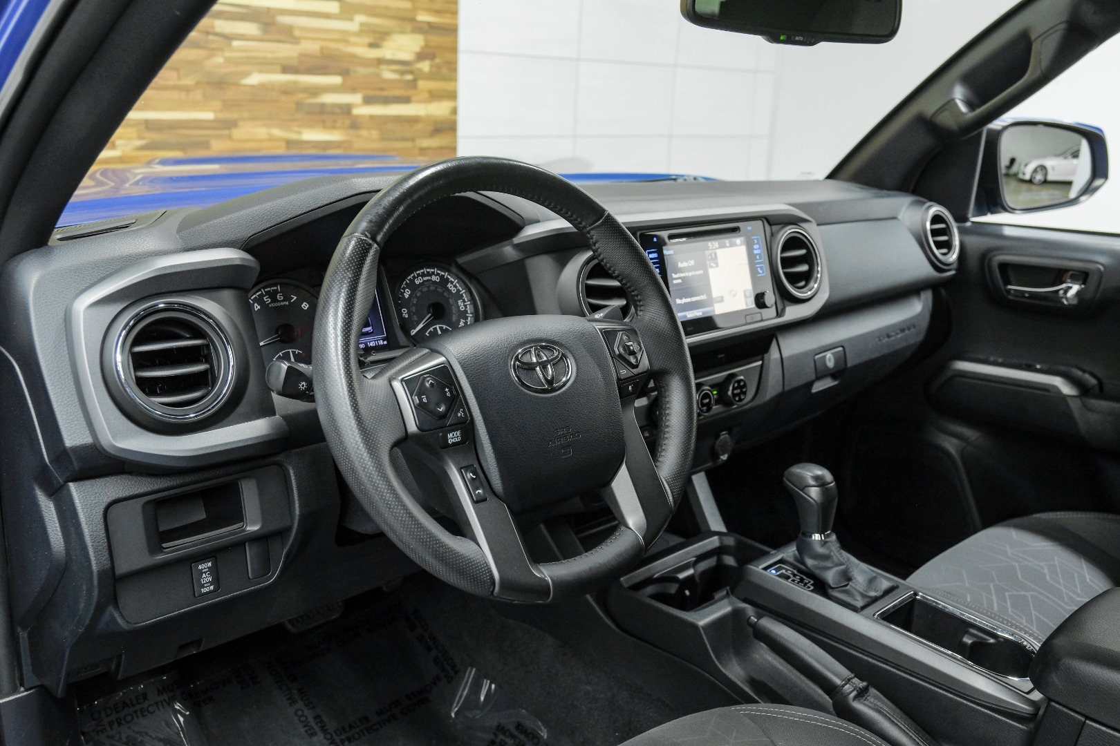 2016 Toyota Tacoma 2WD Access Cab V6 AT TRD Sport 3