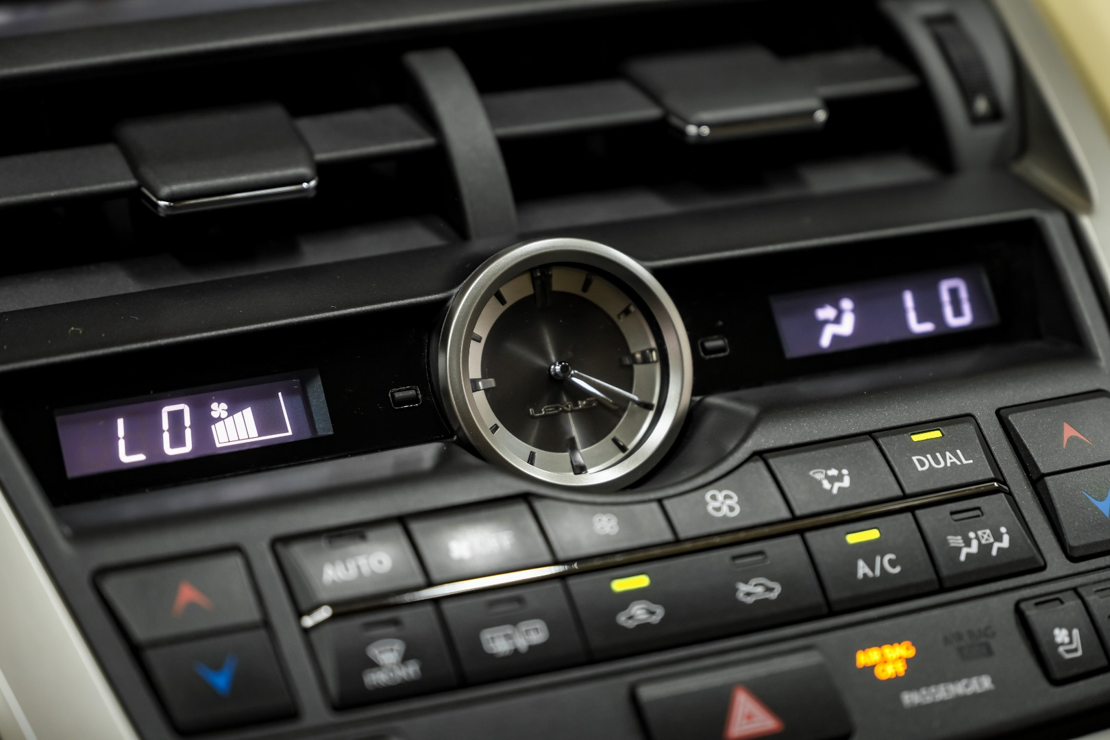 2015 Lexus NX 200t FWD 4dr 33
