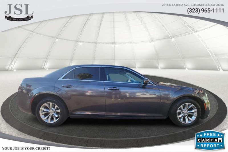Chrysler 300 2015 price $20,999