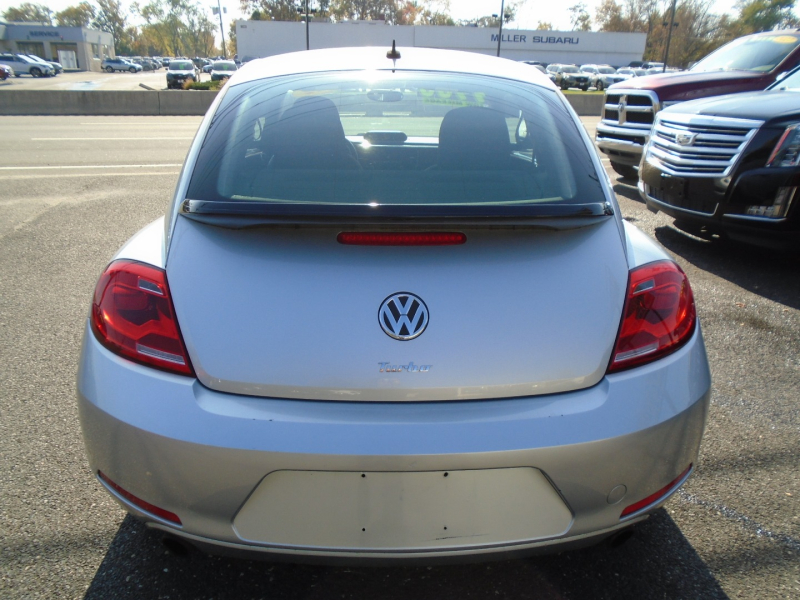 Volkswagen Beetle 2012 price $9,499