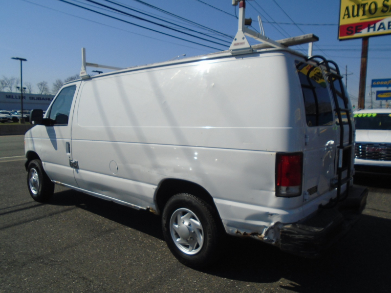 Ford Econoline Cargo Van 2003 price $8,999