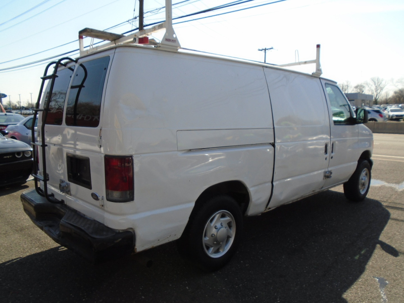 Ford Econoline Cargo Van 2003 price $8,999